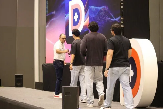 El equipo de Breakaway en un evento de tecnología